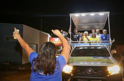 Carreata leva eleitores campomaiorenses às ruas em apoio a Sílvio, Iracema e Joel